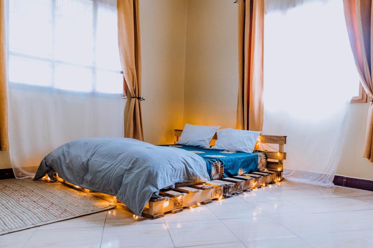 Mkoani Homestay Moshi Extérieur photo