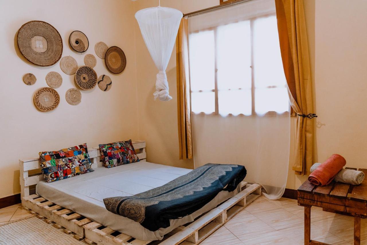 Mkoani Homestay Moshi Extérieur photo