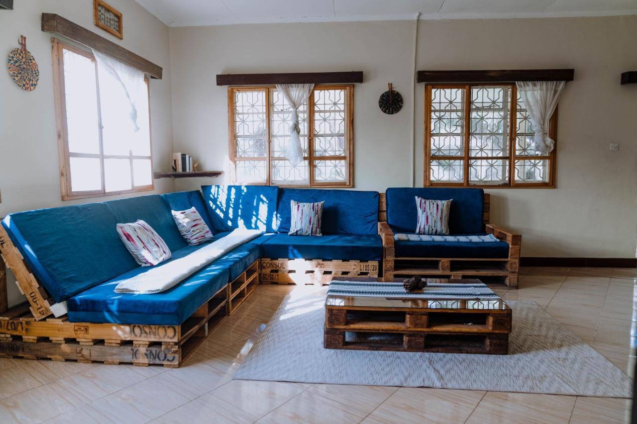 Mkoani Homestay Moshi Extérieur photo