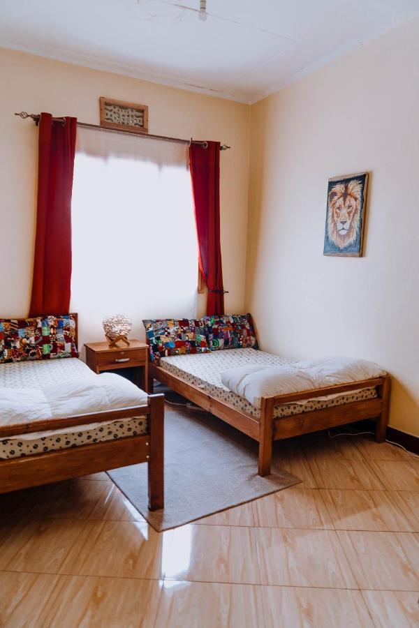 Mkoani Homestay Moshi Extérieur photo