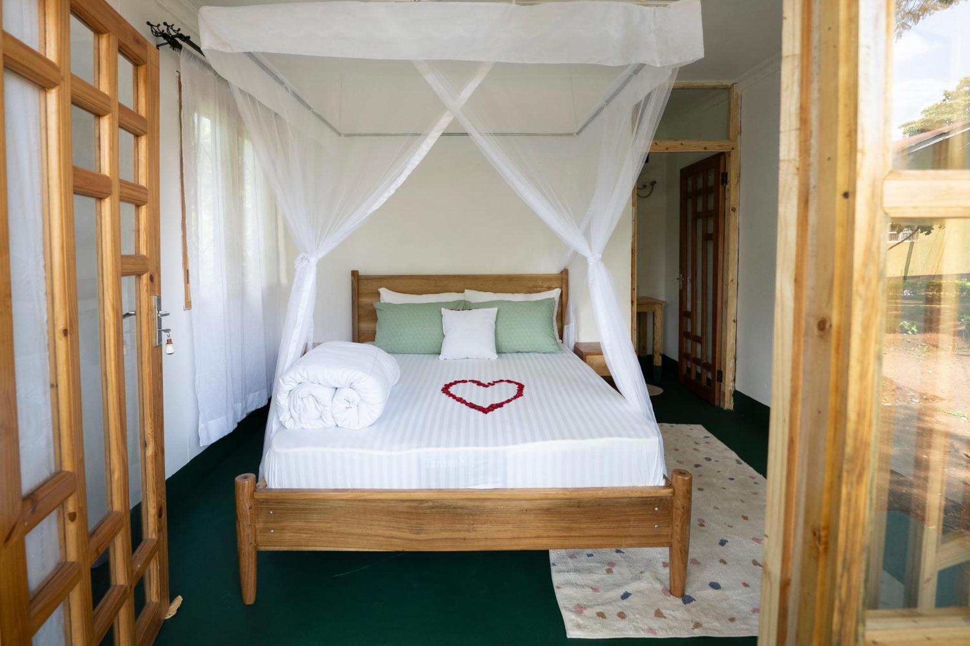 Mkoani Homestay Moshi Extérieur photo